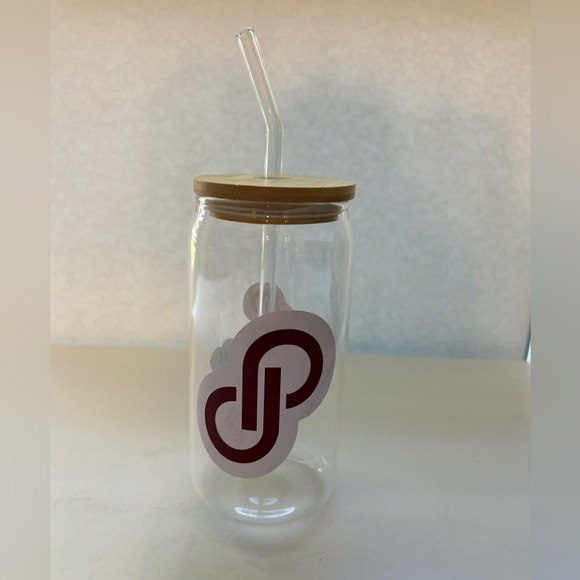 Posh Babe glass cup with a bamboo lid and glass straw 16 Oz for the posh Lady - Picture 3 of 6